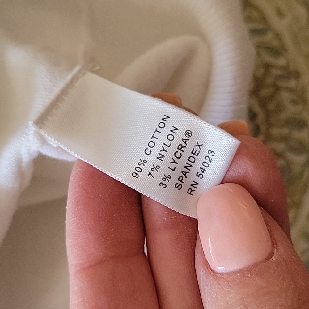 BANANA REPUBLIC OFF-WHITE Lightweight Knit Sweater - Picture 7 of 7